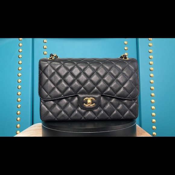 Handbag - Picture 1 of 14